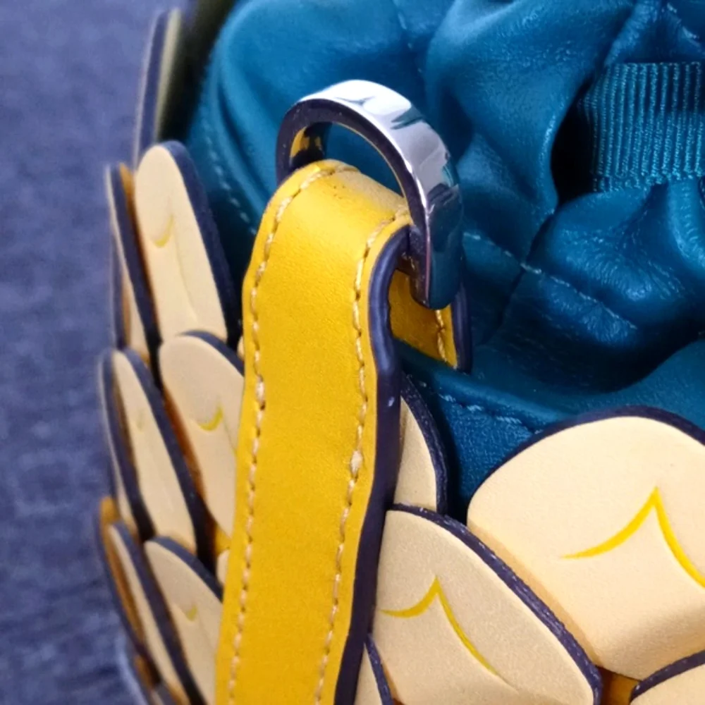 🆕 🍍RARE Kate Spade🍍 - "Colada" Pineapple Crossbody Bag - Picture 7 of 16
